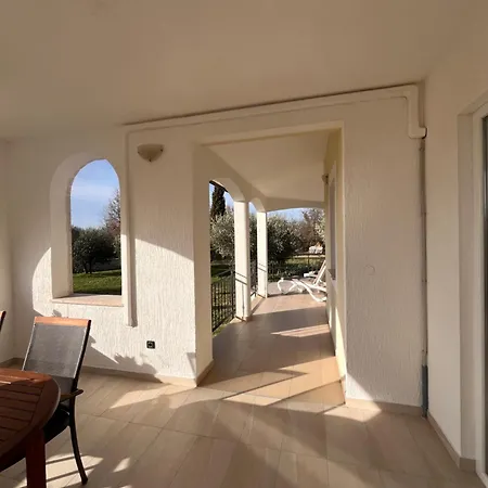 Danica & Mario アパート